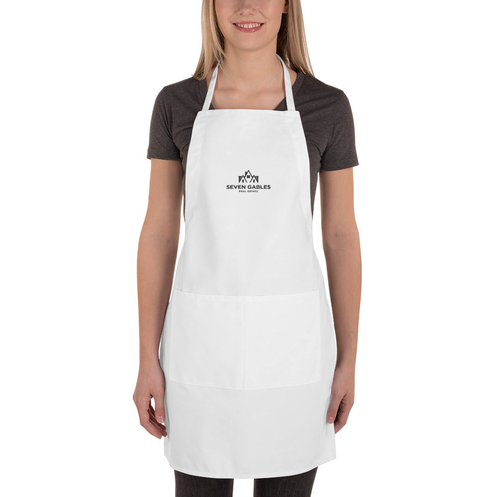 Seven Gables Embroidered Apron