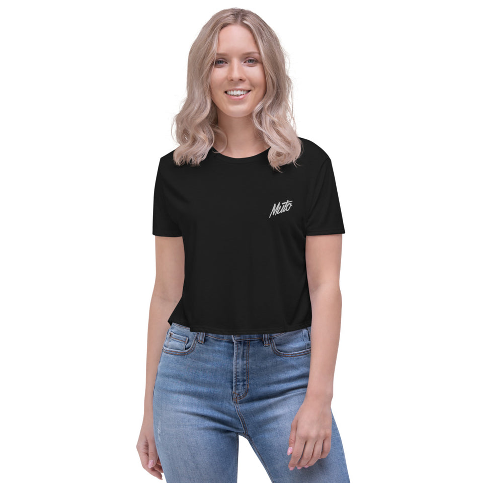 Muto Embroidered Crop Tee