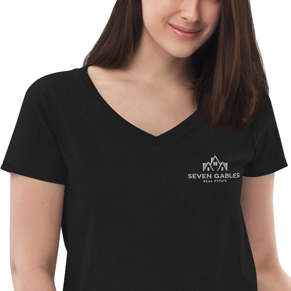 Seven Gables Women’s recycled v-neck t-shirt