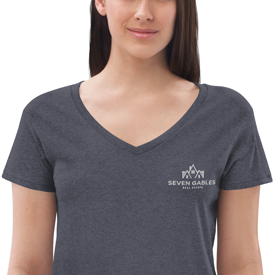Seven Gables Women’s recycled v-neck t-shirt